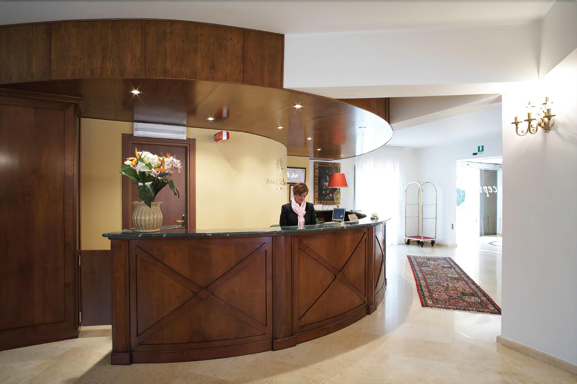 Hotel Delle Palme Falcone Buitenkant foto