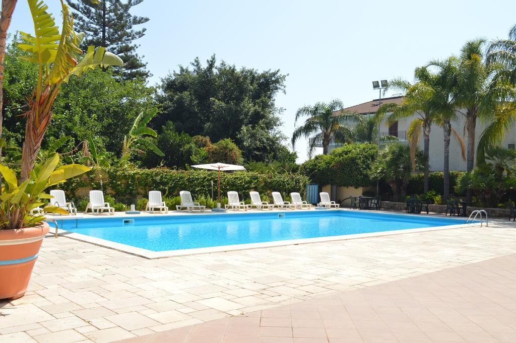 Hotel Delle Palme Falcone Buitenkant foto