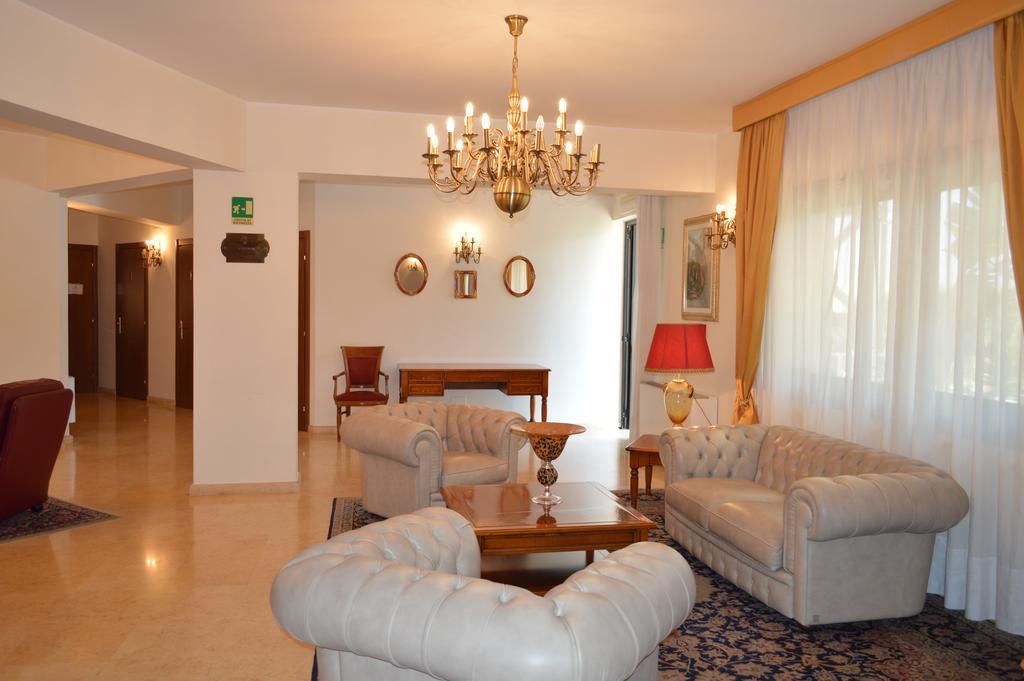 Hotel Delle Palme Falcone Buitenkant foto
