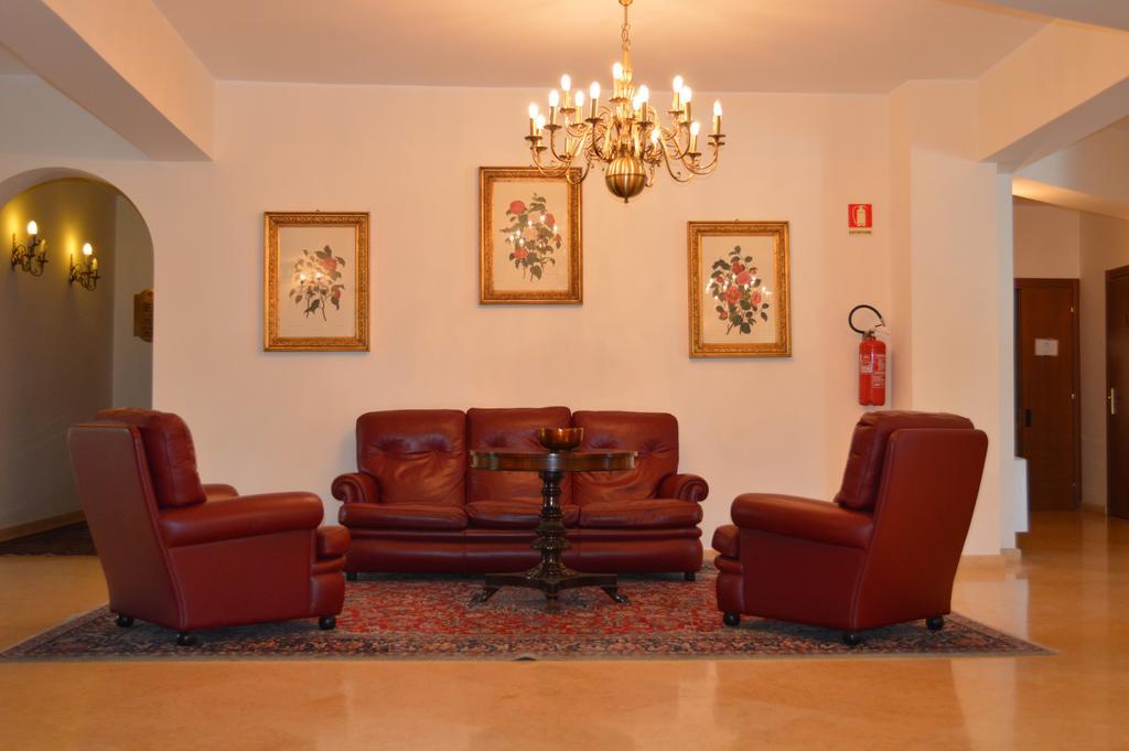 Hotel Delle Palme Falcone Buitenkant foto