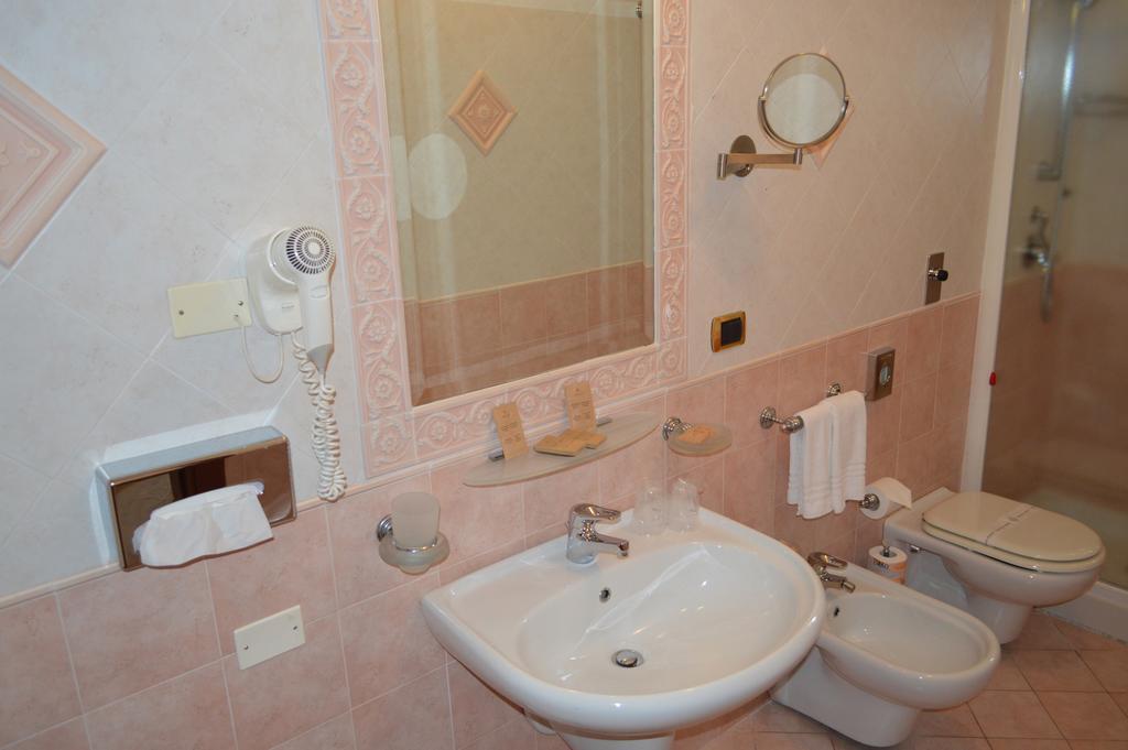 Hotel Delle Palme Falcone Kamer foto
