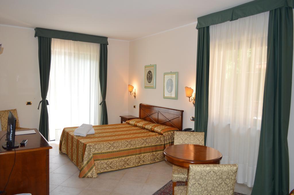Hotel Delle Palme Falcone Kamer foto